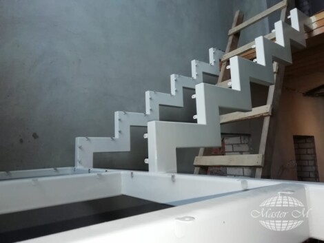 Лестница 13-1